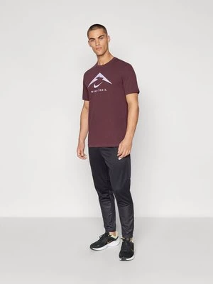 Obrázek produktu Teplákové kalhoty Nike Performance