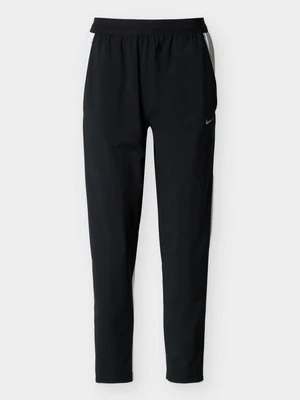 Obrázek produktu Teplákové kalhoty Nike Performance