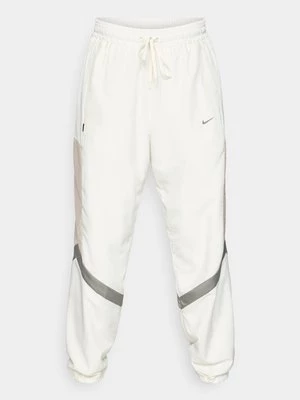 Obrázek produktu Teplákové kalhoty Nike Performance