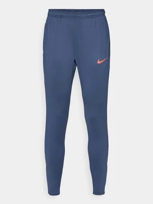 Obrázek produktu Teplákové kalhoty Nike Performance