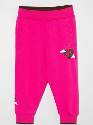 Obrázek produktu Teplákové kalhoty Nike růžová