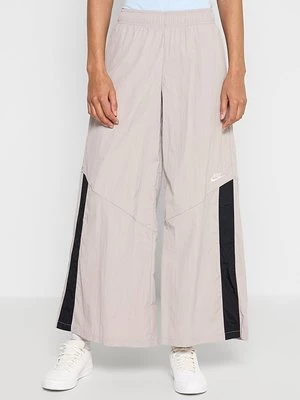 Obrázek produktu Teplákové kalhoty Nike Sportswear