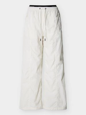 Obrázek produktu Teplákové kalhoty Tommy Jeans