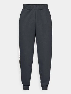 Obrázek produktu Teplákové kalhoty Under Armour