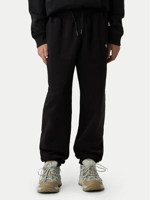 Obrázek produktu The North Face Teplákové kalhoty Essential NF0A8BHS Černá Regular Fit
