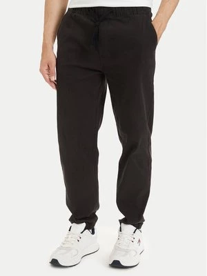 Obrázek produktu Tommy Jeans Teplákové kalhoty TJM DM0DM23122 Černá Regular Fit