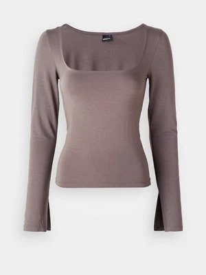 Obrázek produktu Top s dlouhým rukávem Gina Tricot