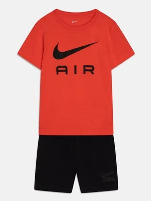 Obrázek produktu Top s dlouhým rukávem Nike černá