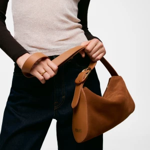 Obrázek produktu Tous - Malá Crossbody Kabelka Z Kůže Ve Velbloudí Hnědé Barvě Tous Arlette -