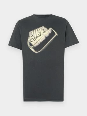 Obrázek produktu Triko s potiskem Nike antracitová