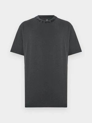 Obrázek produktu Triko s potiskem Nike antracitová
