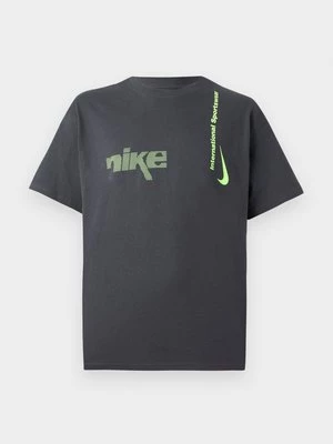 Obrázek produktu Triko s potiskem Nike antracitová
