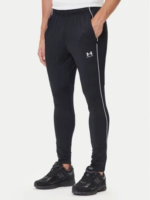 Obrázek produktu Under Armour Teplákové kalhoty Challenger Training 6004044 Černá Slim Fit