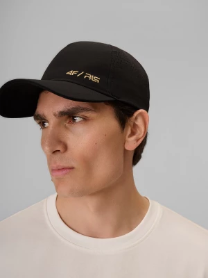 Obrázek produktu Unisex strapback kšiltovka 4F x Robert Lewandowski - černá