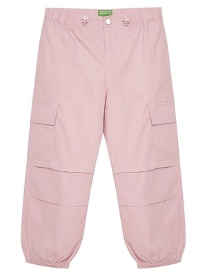 Obrázek produktu United Colors Of Benetton Kalhoty z materiálu 4L2VCF046 Růžová Relaxed Fit