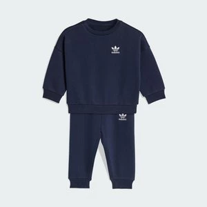 Obrázek produktu VOLNÁ SPORTOVNÍ SOUPRAVA S KULATÝM VÝSTŘIHEM Adidas