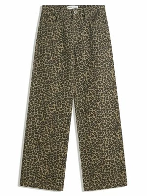 Obrázek produktu Volné džíny Bershka