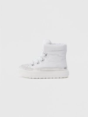Obrázek produktu Vysoké tenisky Converse