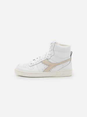 Obrázek produktu Vysoké tenisky Diadora