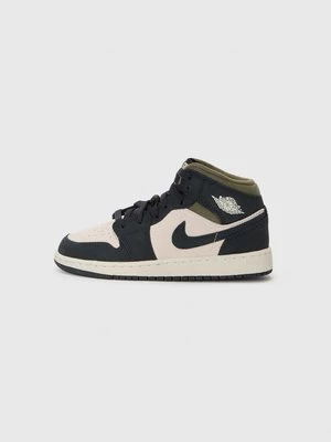 Obrázek produktu Vysoké tenisky Jordan