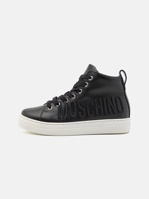 Obrázek produktu Vysoké tenisky Moschino