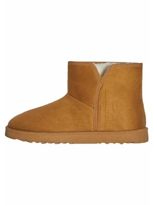 Obrázek produktu Zimní obuv Bershka