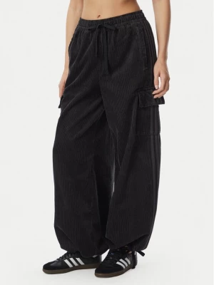 Obrázek produktu adidas Kalhoty z materiálu Corduroy 3S Cargo KQ6429 Černá Relaxed Fit