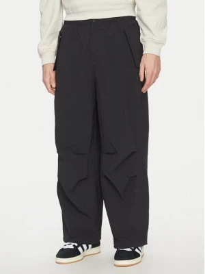 Obrázek produktu adidas Kalhoty z materiálu Premium Essentials Utility Parachute JD2111 Černá Loose Fit