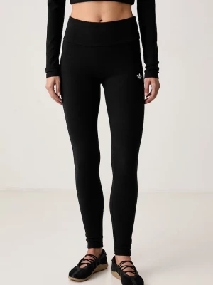 Obrázek produktu adidas Originals legíny dámské Essentials černá