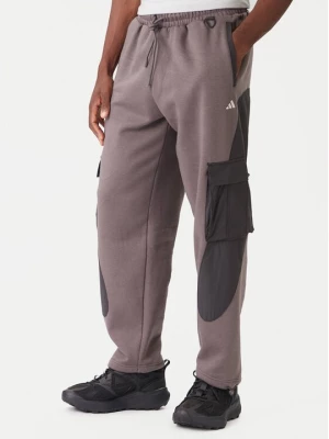Obrázek produktu adidas Teplákové kalhoty JV8022 Hnědá Regular Fit