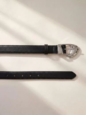 Obrázek produktu ARMIE Opasek 'The Sarah Leather Belt' černá