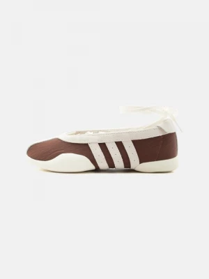Obrázek produktu Baleríny s páskem adidas Originals světle hnědá