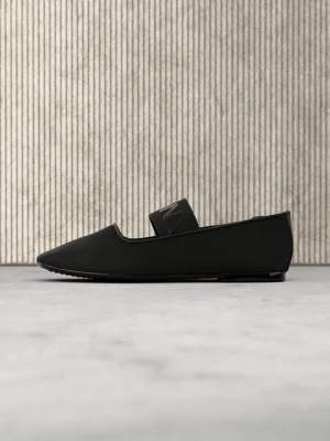 Obrázek produktu Baleríny s páskem DKNY černá