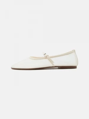 Obrázek produktu Baleríny s páskem Steve Madden