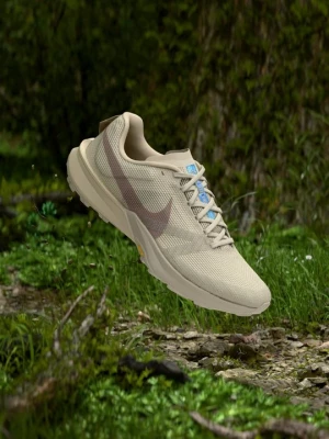 Obrázek produktu Běžecké boty do terénu Nike béžová
