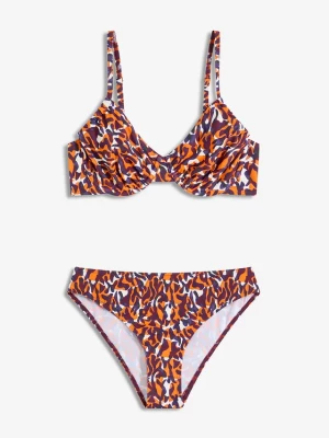 Obrázek produktu Bikini na fiszbinach (2 części) z wysokim wycięciem nogawek BonPrix fioletowy