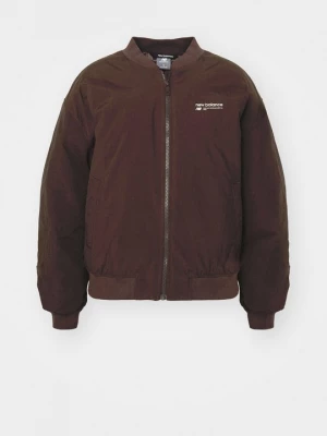Obrázek produktu Bomber bunda New Balance hnědá