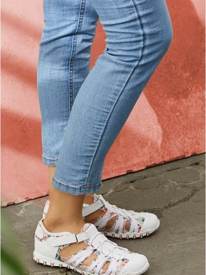 Obrázek produktu Buty wsuwane na profilowanej podeszwie BonPrix biały