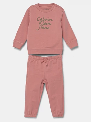 Obrázek produktu Calvin Klein Jeans Bavlněná tepláková souprava pro miminka Calvin Klein Jeans růžová