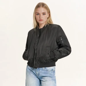 Obrázek produktu Cropp - Bomber - černý