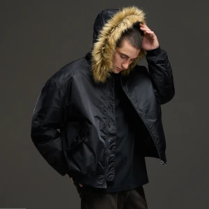 Obrázek produktu Cropp - Bunda bomber s kapucí - černý