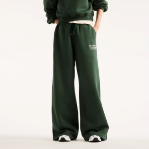 Obrázek produktu Dámské kalhoty New Balance WB62983ANDG – zelené