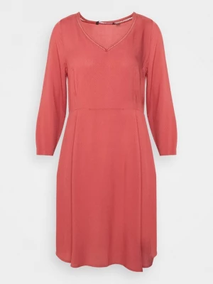 Obrázek produktu Denní šaty Vero Moda červená