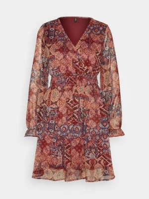 Obrázek produktu Denní šaty Vero Moda tmavě červená