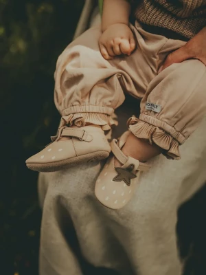 Obrázek produktu Donsje Kojenecké semišové boty Nanoe Shoes Strawberry béžová