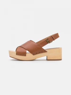 Obrázek produktu Dřeváky MADEWELL koňaková