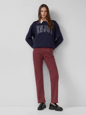 Obrázek produktu Džíny Karolin / Regular Fit / Mid Rise / Straight Leg s.Oliver červená