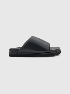 Obrázek produktu EDITED Slipper 'Mirea' černá