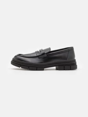 Obrázek produktu Elegantní nazouvací boty YOURTURN černá