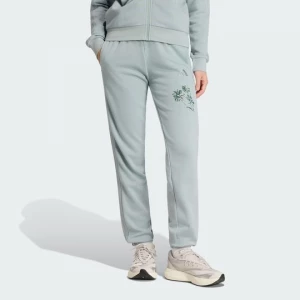 Obrázek produktu Essentials 3-Stripes French Terry Cuffed Joggers Adidas Wonder Sage